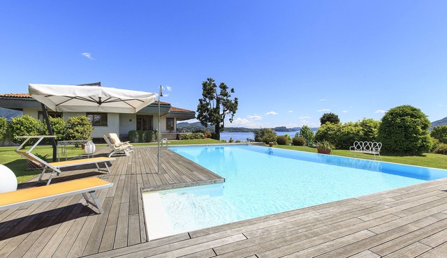 Panoramic villa with pool and breathtaking views over the lake! - Villa Flora