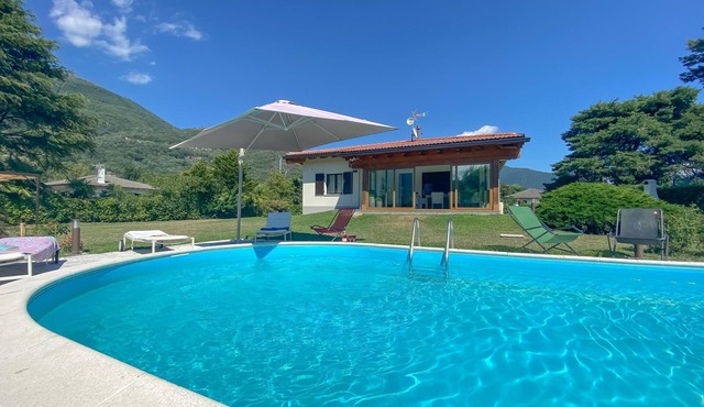 Paradise Boschetto Beach Bungalow with Pool