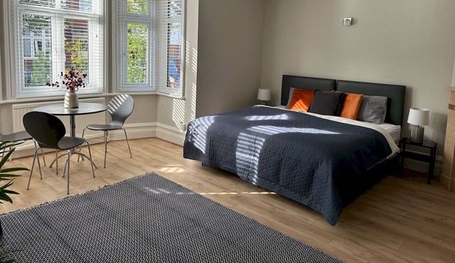 Pass the Keys | Modern Spacious 2 Bed Flat in Central Watford