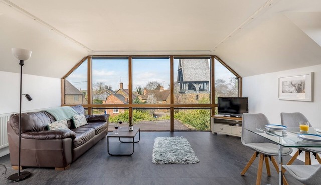 Pass the Keys | Stylish Apartment in Quiet Village | Amazing Views