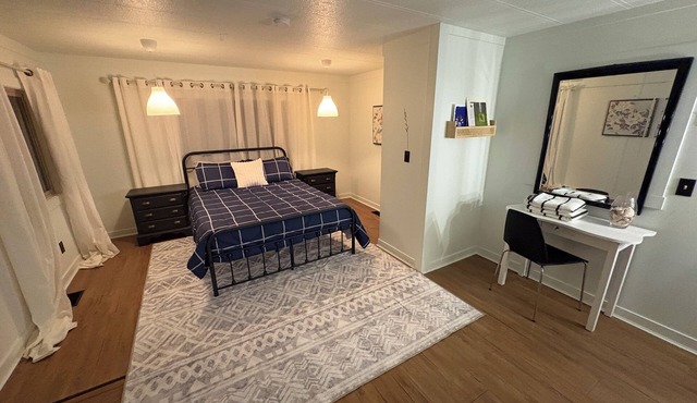 Peaceful Forest Guest House | Views | Near SilverStar Ski & city | Pet Friendly