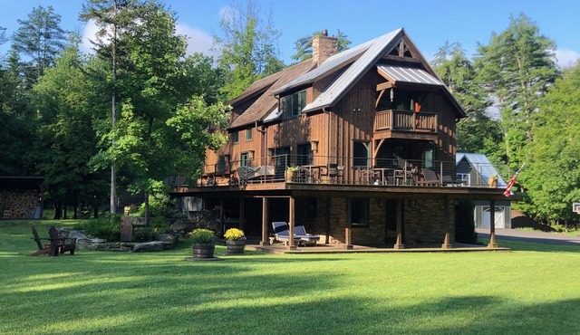 Peaceful, stunning property 3 min to Woodstock-truly a "Blissful Getaway"