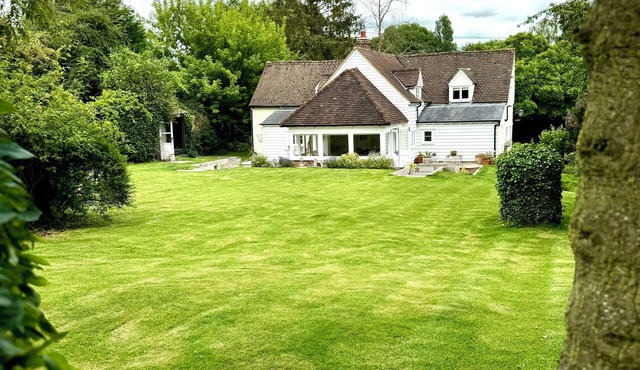 Perfect Countryside Cottage