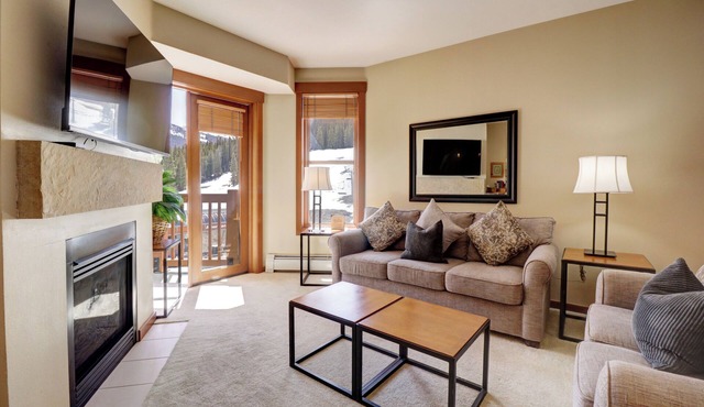 Perfect Location, With Amazing Views, Outdoor Hot Tub CO422