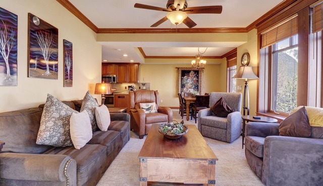 Perfectley Placed Platinum Condo. MC204