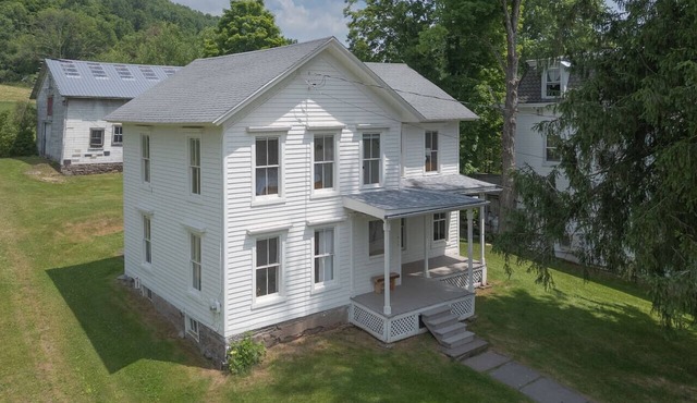 Pet-Friendly Historic Home in Charming Hamlet – Cozy & Full of Character