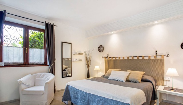 Pet-friendly Studio Monolocali in Casa con Giardino with A/C, Wi-Fi, Garden & Terrace