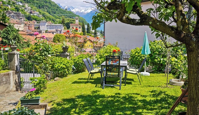 Pianoforte Giardino holiday flat with lake view