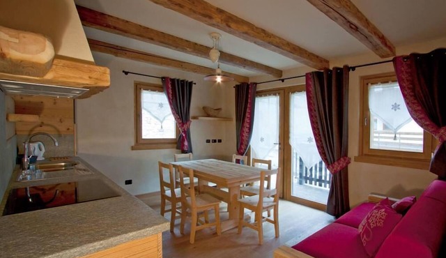 Piatta: Delightful, cosy Chalet with extensive garden
