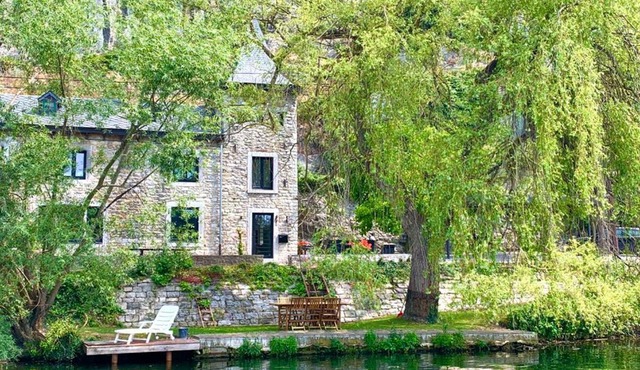 Pieds dans l'eau Private Wellness Bordure de Meuse