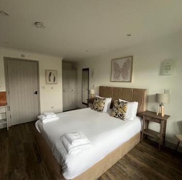 Pine, Country chalet located in Pegsdon