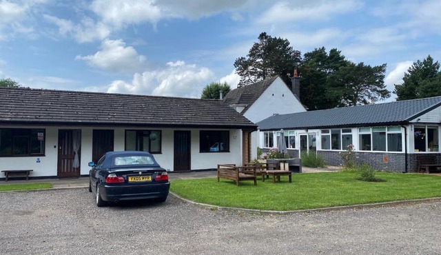 Pinewood Lodge