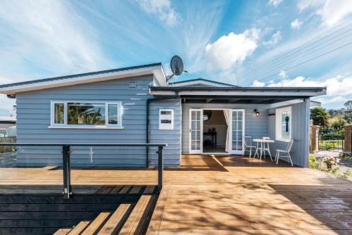Pohutukawa Cottage, Waiheke Island