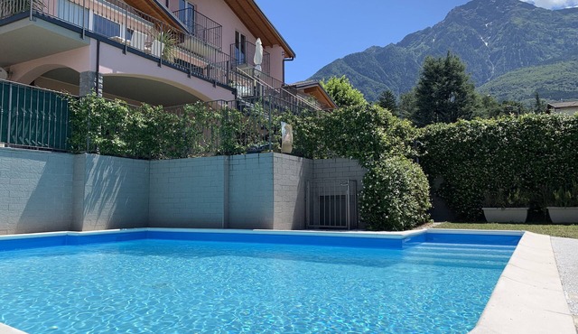 Pool apartment in quiet and central area