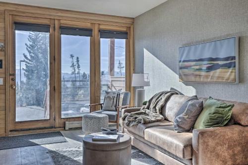 Pool, Hot Tub & Ski Shuttle! Silverthorne Condo