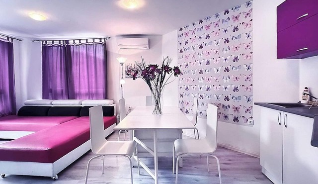 PoolView XL-1-BedroomApartment in Rose Garden with Free Parking and Pool