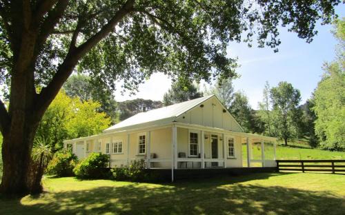 Poplar Cottage - warm and private, nature haven
