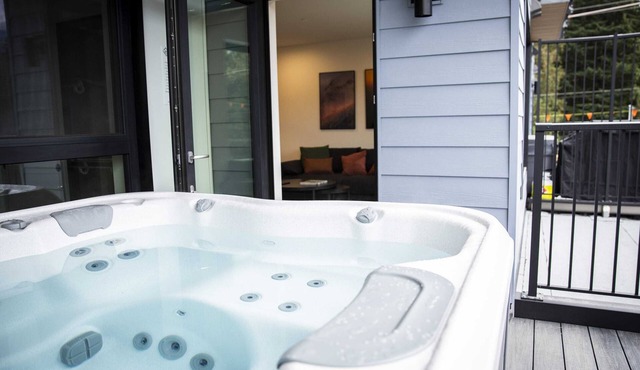 Powder & Pines - Cozy 2 Bedroom with Hot Tub