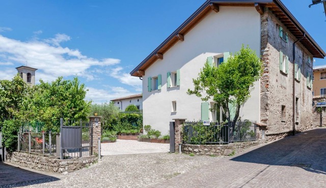 Pratello stylish - Holiday Home