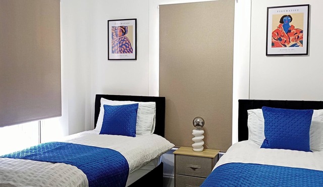 Prime Town Centre-Location-Station-Airport-WiFi-Parking