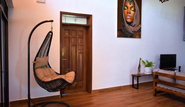 Private Backdoor Villa with big swimming pool and services of chef included