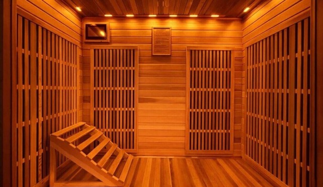 Private Cabin with Sauna & Hot Tub
