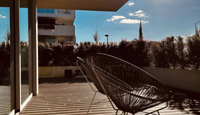 Private Garden Apartment-Belas Country Club