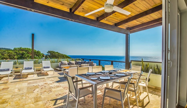Private Villa Above West Bay w/Amazing Sunrises & Private Pool @ Villa Topaz