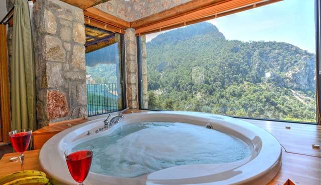 Private Villa Oliver with View ideal spot for a honeymoon or romantic trip