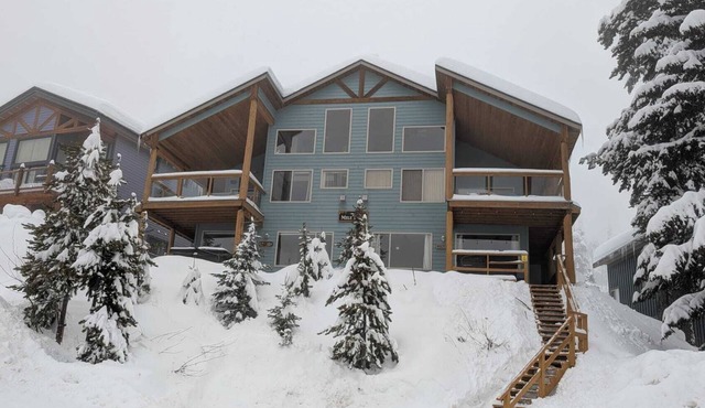 Relax with the whole family at this peaceful place to stay.