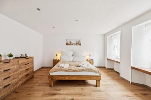 ReMo I Altstadtidyll am See 1 - 6 Personen I Ruhig - Balkon - Parkplatz - nahe Bahnhof und Autobahn