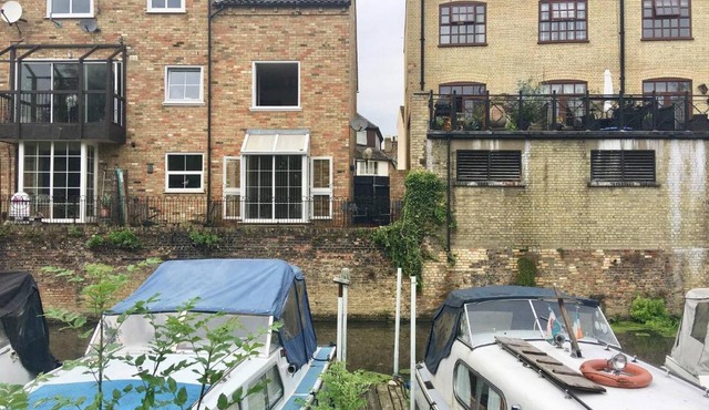 River Penthouse Apt 2BR Parking View St Neots Town Centre