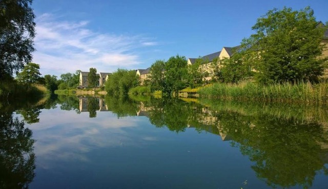 Riverside Penthouse 2BR 2 Bath 2 Parking View Near St Neots