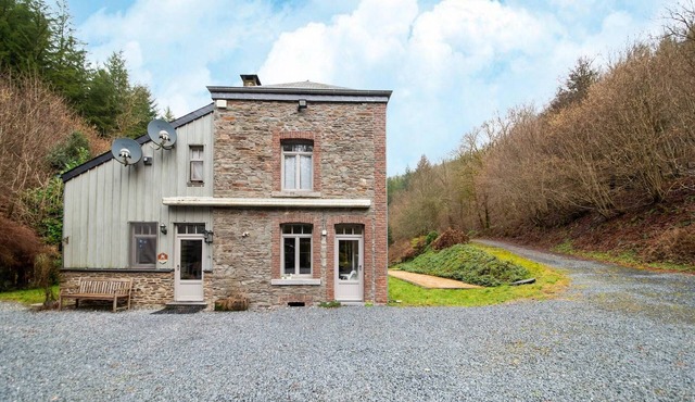Riverside Retreat, Ardennes
