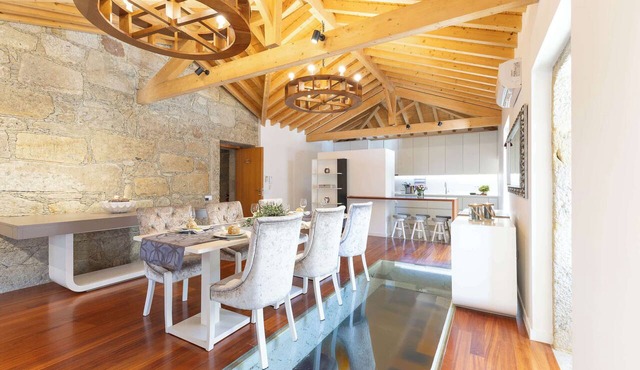 Riverside Watermill House · Private Beach Access