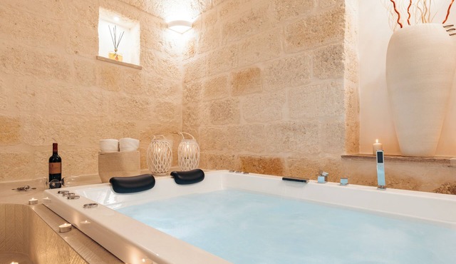 ROAL SUITE-Apulian luxury house-Jacuzzi&SPA