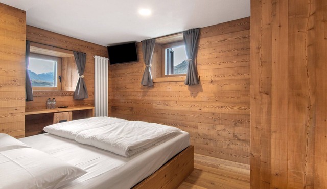 Room 'Ferré' with Lake View, Shared Garden and Wi-Fi