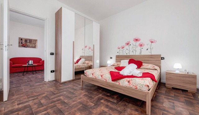 Room 'Rossa' with Shared Terrace and Wi-Fi