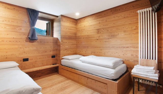 Room 'Tambò' with Lake View, Shared Garden and Wi-Fi