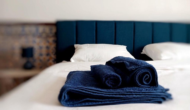 Rooms 10 mins walk from train station!