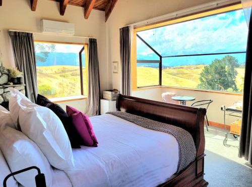 Rose Ridge Retreat