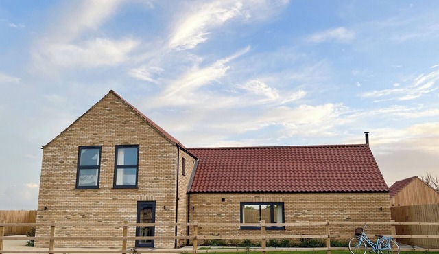 Rowan House - UKC4651