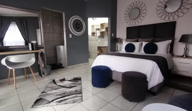 Roxy's Rest Guest House