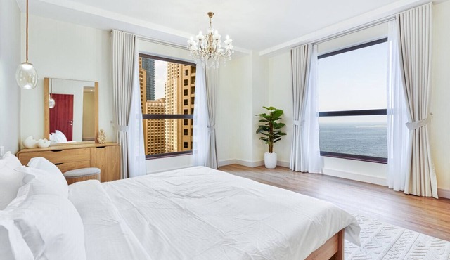 Savis Home – Oceanfront Serenity & Marina Views