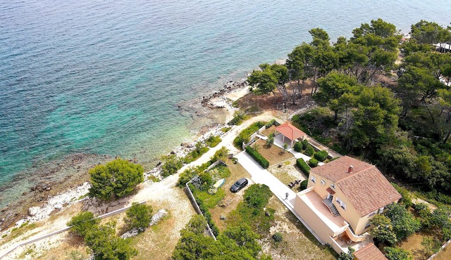 Seaside holiday house Ugljan (K-21541)