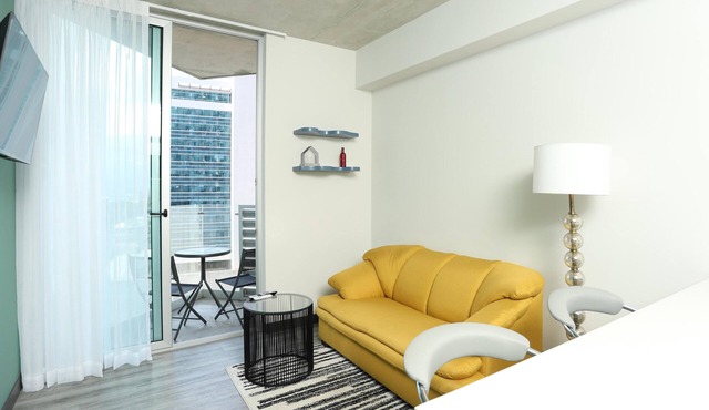 Secrt Sabana 1BR · Modern Comfort · Parking · Pool & Gym · Apt 1207