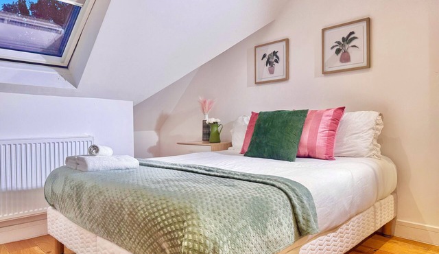 Serene En-suite 30min to Central London