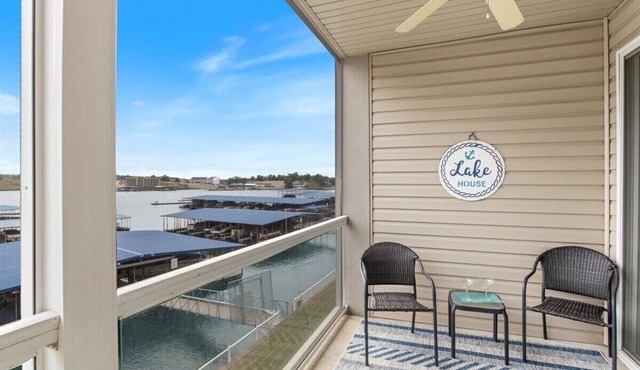 Serene Osage Beach Lakefront Condo Escape!