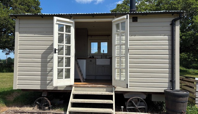 Shepherds Hut 2