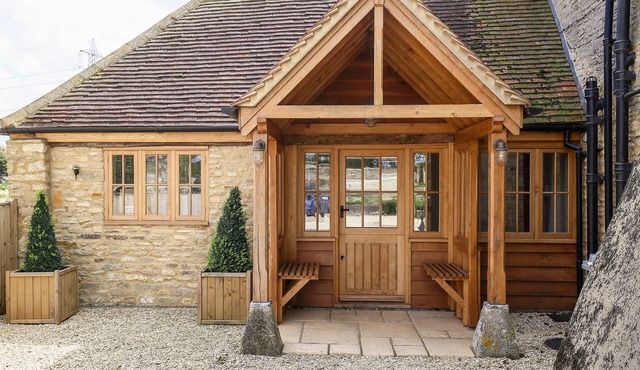 Shifford Manor Farm